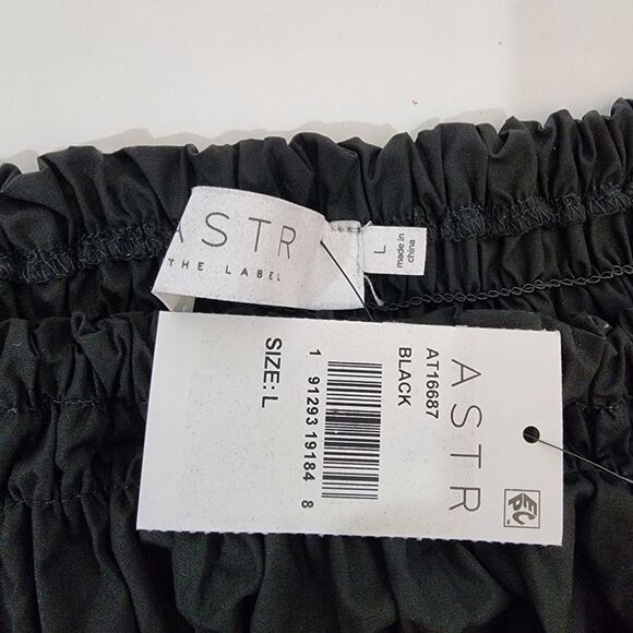 NWT ASTR the Label Savina Bubble Sleeve Smocked Peplum Top Black Size Large - Picture 7 of 8